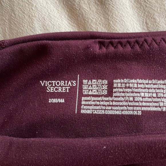 Victoria’s Secret Leggings - Picture 2 of 3